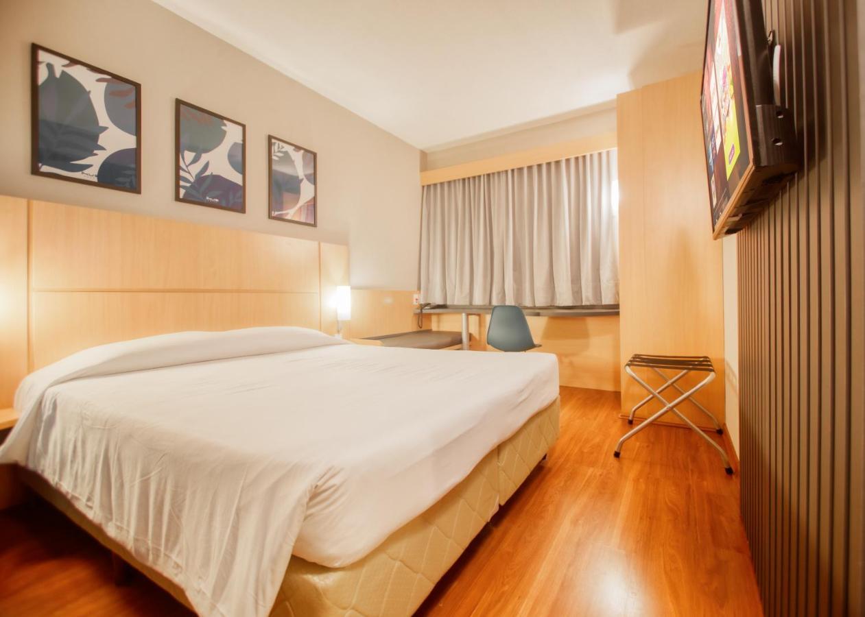 Hus Hotel ドウラドス エクステリア 写真
