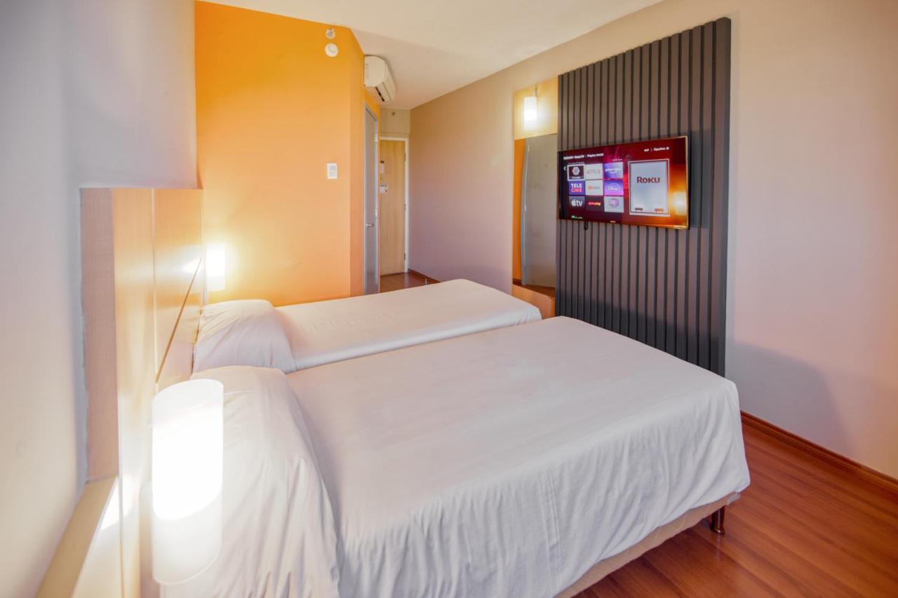 Hus Hotel ドウラドス エクステリア 写真