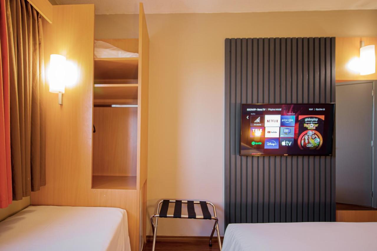 Hus Hotel ドウラドス エクステリア 写真