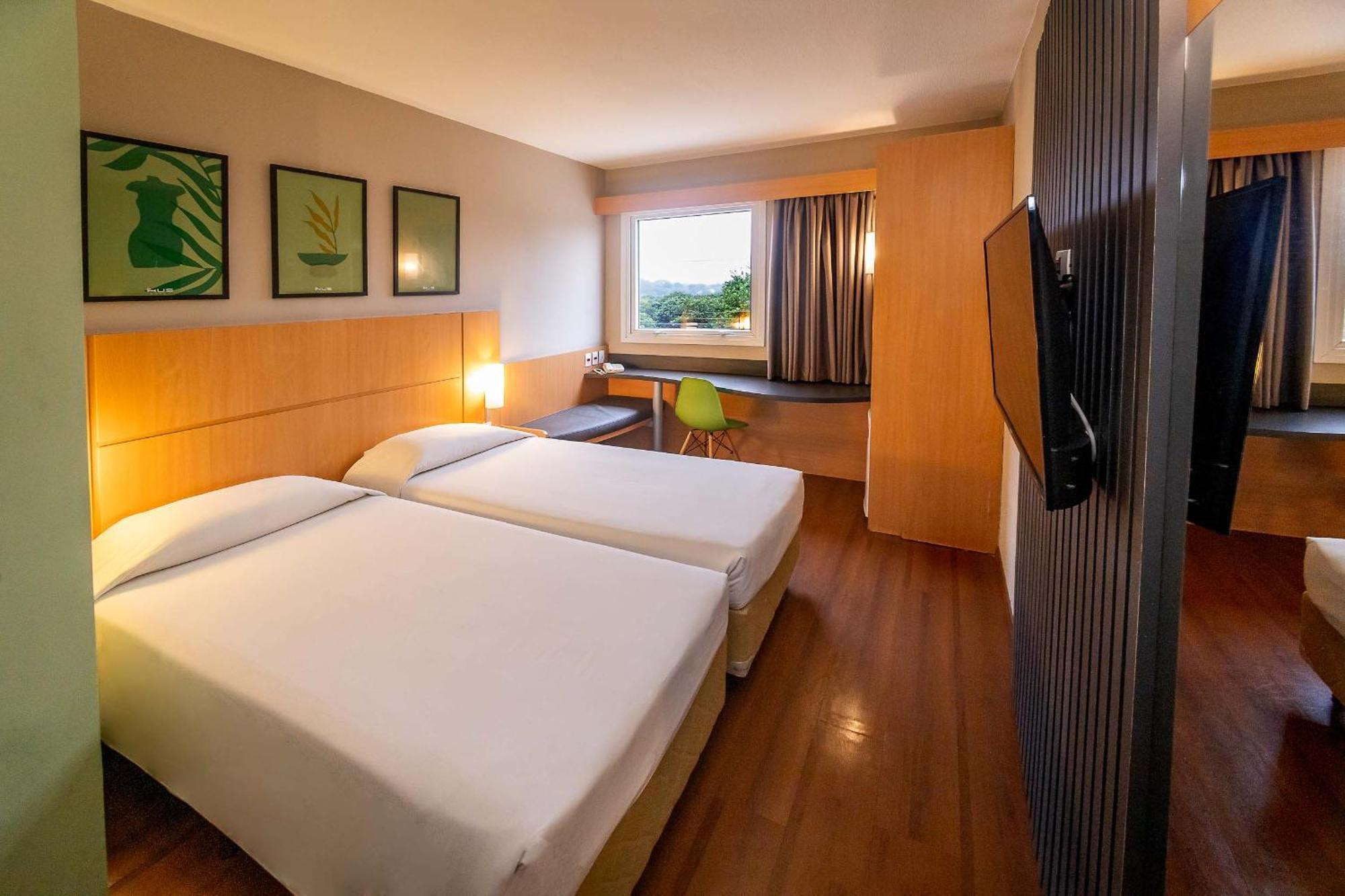 Hus Hotel ドウラドス エクステリア 写真