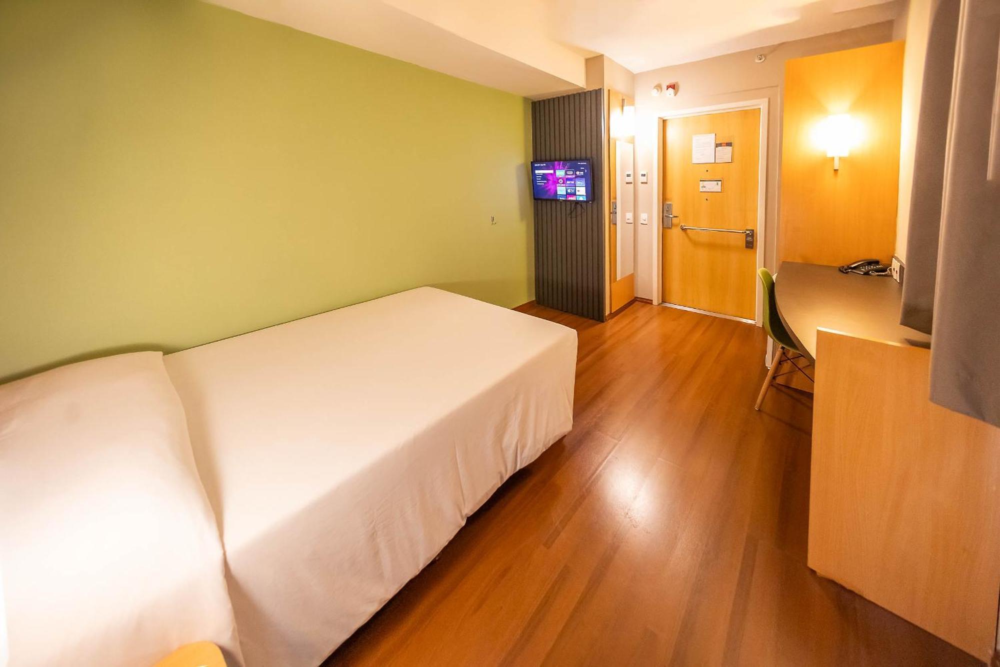 Hus Hotel ドウラドス エクステリア 写真