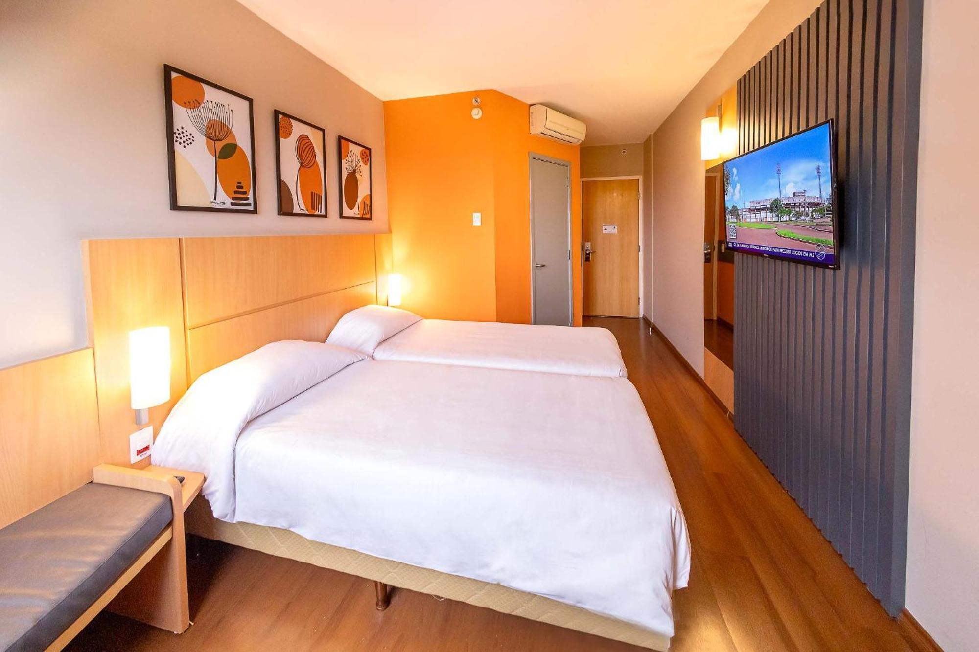 Hus Hotel ドウラドス エクステリア 写真